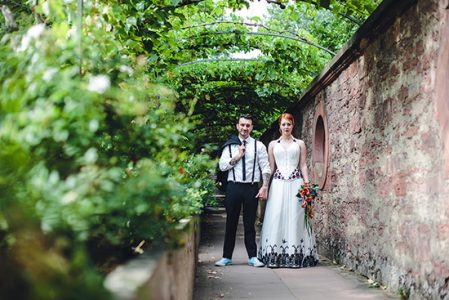 Hochzeitskleid mit Korsett