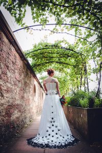 Hochzeitskleid mit Korsett